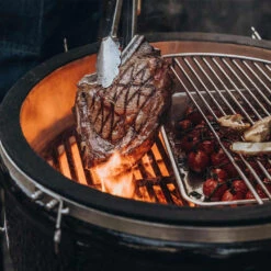 Demi Grille Fonte CLASSIC - Monolith* -Barbecue Boutique demi grille fonte classic monolith 4260444582173 2