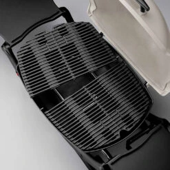 Grille Fonte émaillée Weber Q200/Q2000 - 2 Parties - Weber -Barbecue Boutique grille fonte emaille q2000 q200 2 parties weber 0077924038846 3