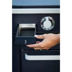 Plancha Gaz Enosign 65 Bleue Navy Avec Capot - ENO* 21 Plancha Gaz Enosign 65 Bleue Navy Avec Capot - ENO* -Barbecue Boutique plancha enosign 65 bleue navy capot gaz eno 3224780040088 9